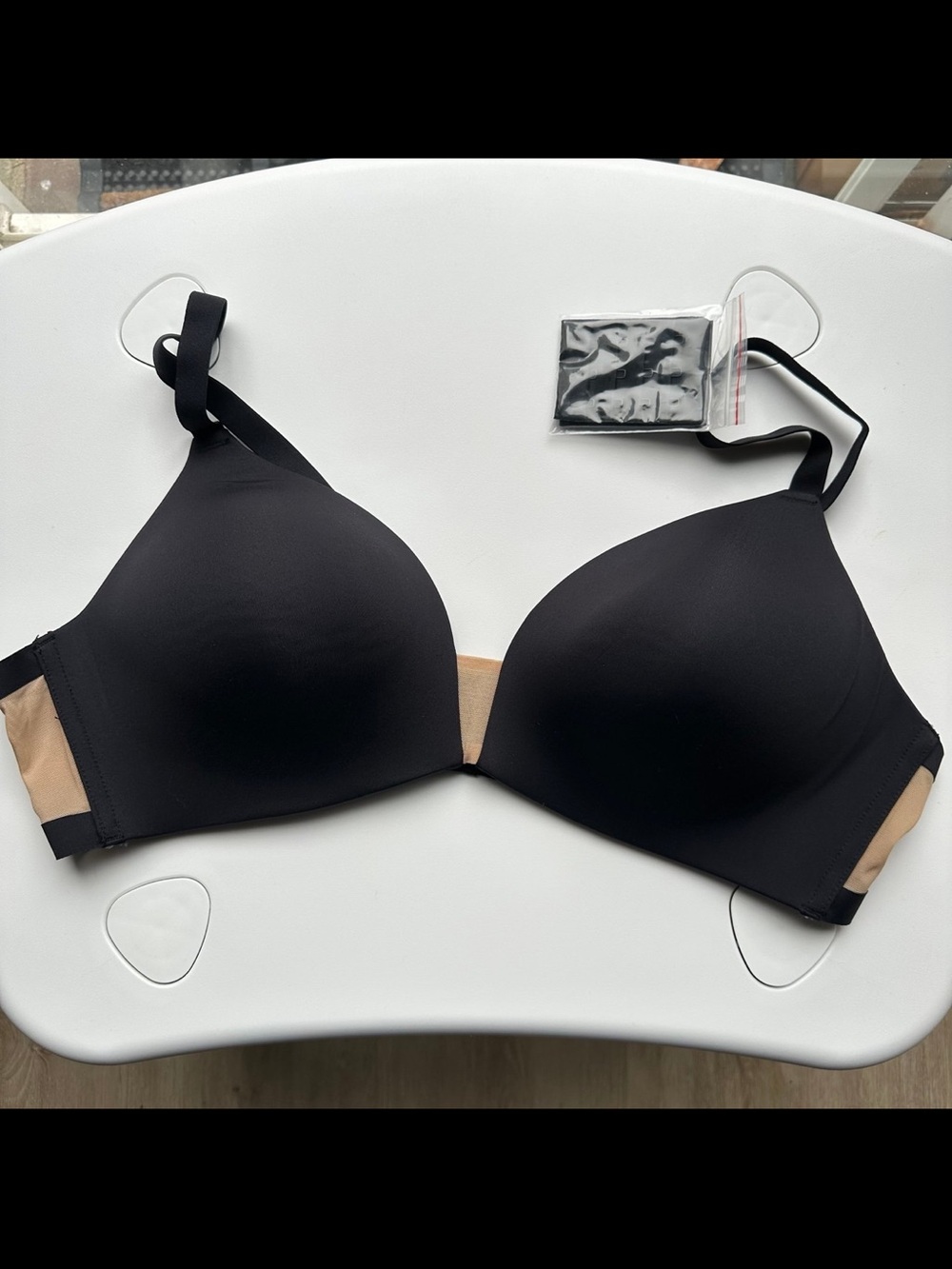 Underoutfit Wireless Bra size 2XL